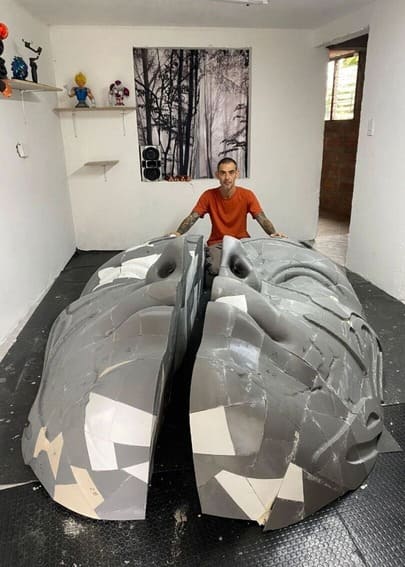 IMG 7 Escultura tematica interactiva escenario Zenith Rooftop Medellin by Cr Studio 3D