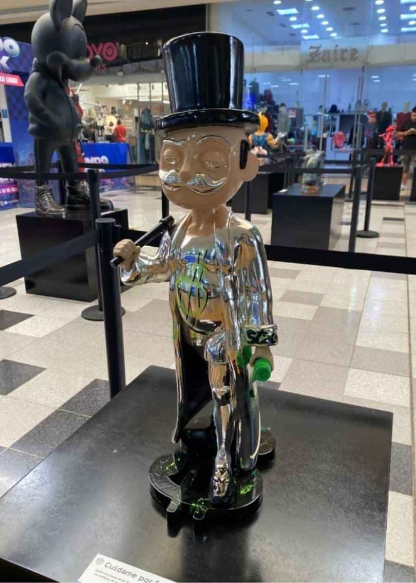 Escultura Mr Monopoly
